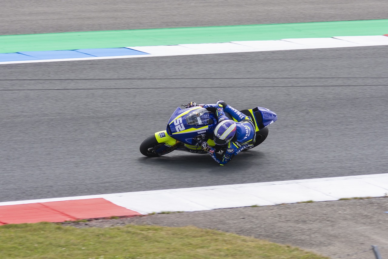 员的出色发 员的出色发